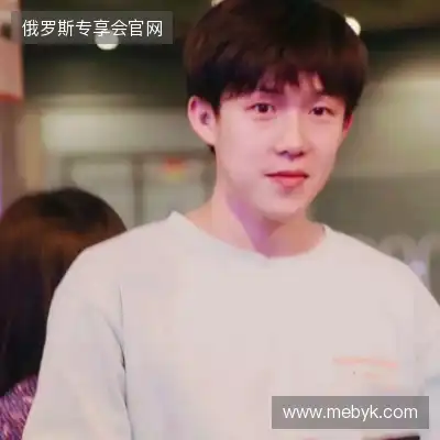 仲灵楚